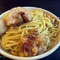 特製つけ麺大(1300円)ニンニク唐揚げ