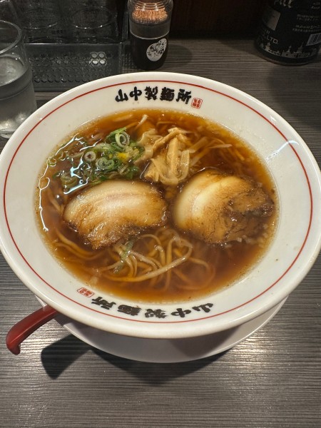 「醤油らーめん」@やまなか製麺所の写真