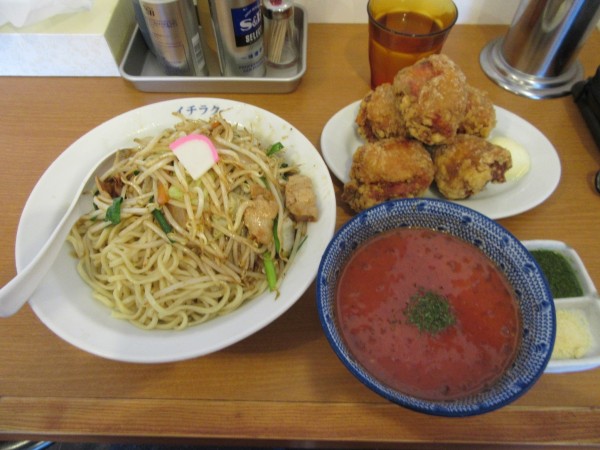 「限定冷やしトマトもりタンメン＋唐揚げ５個（１７７０円）」@極濃タンメン イチラク 成田店の写真