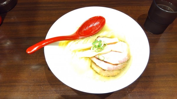 「名古屋コーチンの 極上炙り肉中華そば」@寿製麺 よしかわ 西台駅前店の写真