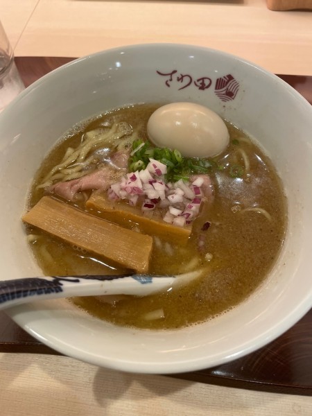 「濃厚魚介中華そば」@鴨そば さわ田 ヨドバシ横浜店の写真