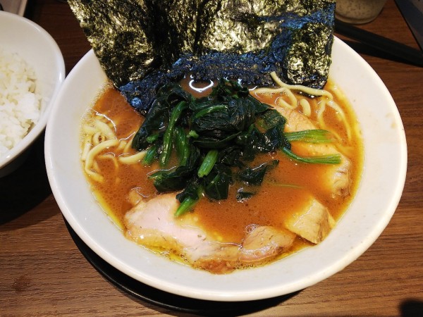 「ラーメン　850円」@横浜家系らーめん 輝道家 水道橋駅前店の写真