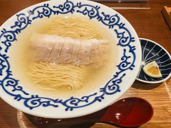 「豚豚ラーメン」@豚そば 月や ラーメン滑走路店の写真