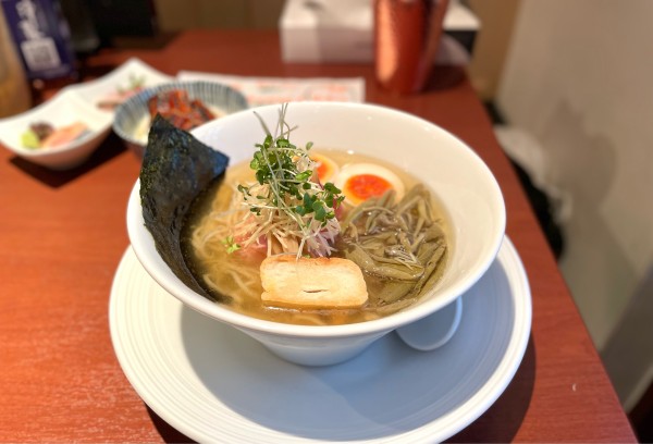 「【限定】冷やしらぁ麺 がごめ昆布水×アゴ出汁¥1250」@酒肴場 屯の写真
