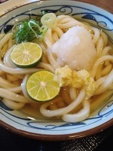 「すだちおろし冷かけ」@丸亀製麺 カレッタ汐留店の写真