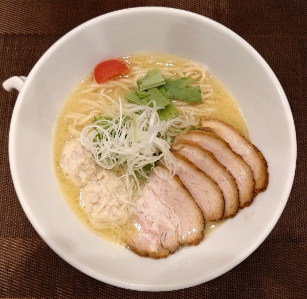 「特製しお(1250円)」@自家製麺ほんまの写真