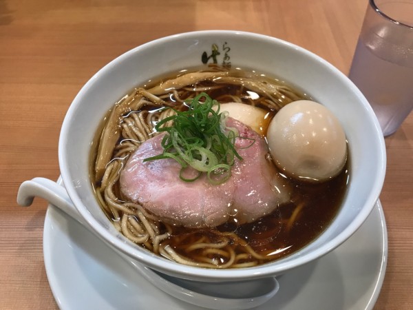 「味玉醤油ラーメン」@らぁ麺 はやし田 錦糸町店の写真