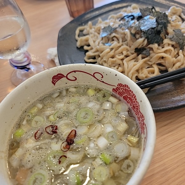 「特製つけそば200g プレミアム日本酒 他」@中華そば専門 とんちぼの写真