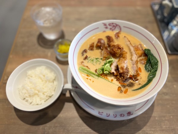 「ロース担々麺   1500円」@ピリリの虎 曳舟店の写真