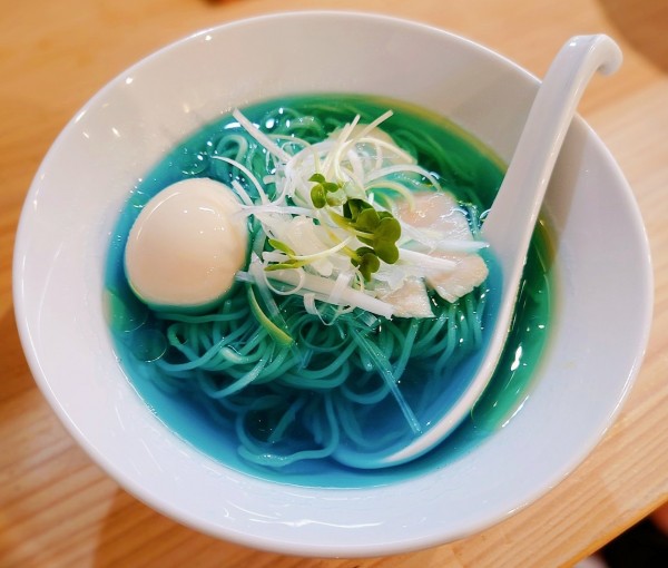 「鶏清湯 青」@濃厚鶏出汁拉麺 吉法師 KIPPOSHIの写真