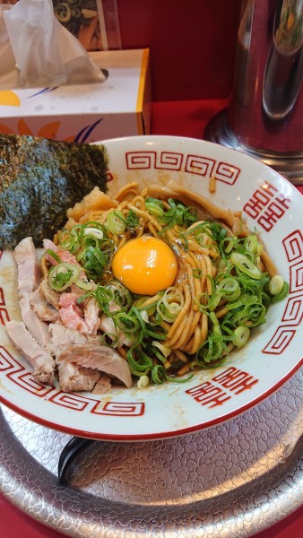 「油そば」@ラーメン たんろん 本店の写真
