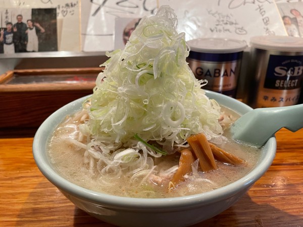 「味噌ラーメン(並)  ¥900」@喜来登の写真