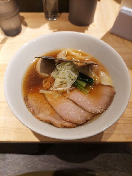 「特製中華そば 醤油＋帆立塩バターの和え玉」@麦処 八と丁の写真