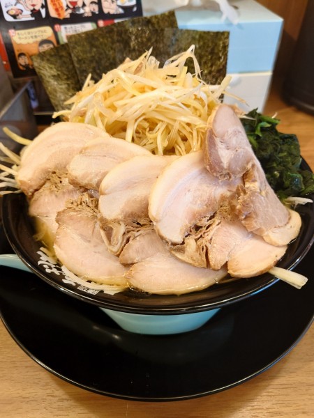 「ネギチャーシュー麺ネギW  硬め濃いめ多め」@町田商店 大森店の写真