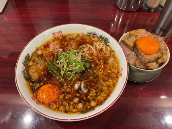 「バッチバチ中華そば（900円）」@中華そば 辻の写真