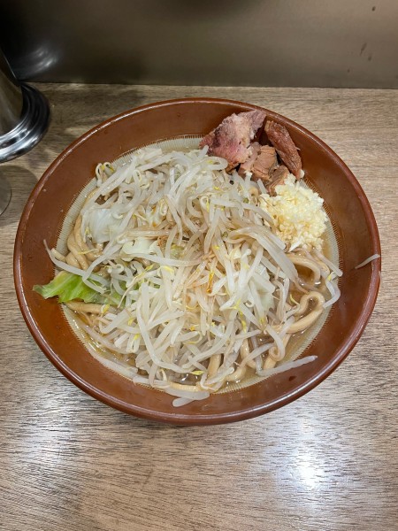 「ラーメン大(1000円)カラメニンニク」@MEN YARD FIGHTの写真