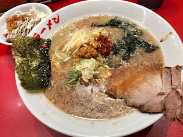 「ラーメン￥６８０＋チャ飯￥８０」@柏ネギラーメン 柏本店の写真