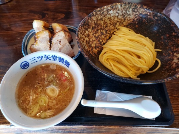 「とろける厚切りチャーシューつけめん」@三ツ矢堂製麺 深谷花園店の写真
