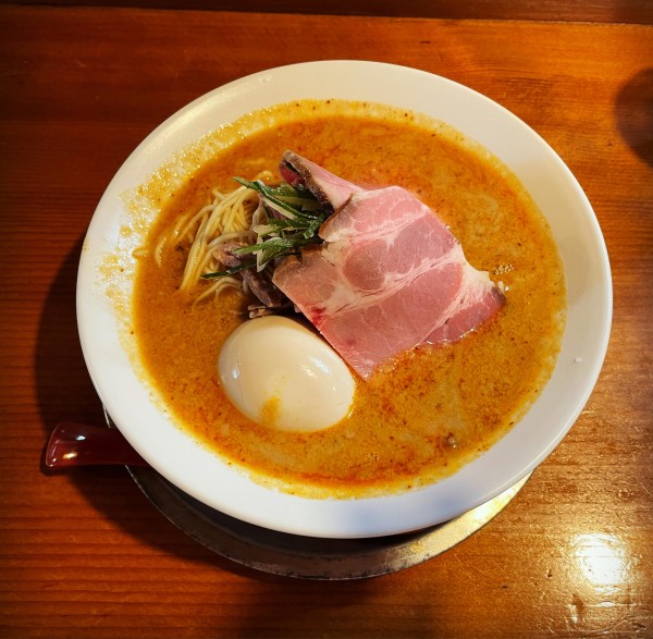 「たまごチャーシューたんたん麺」@さんくるげの写真