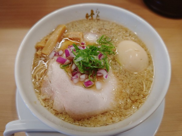 「背脂醤油らぁ麺(クーポン味玉)」@らぁ麺 はやし田 入間店の写真