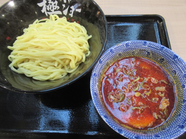 「辛辛つけ麺（930円）」@極ジョー イオンモール多摩平の森店の写真