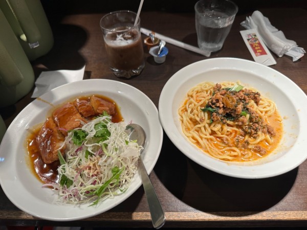 「本日の日替わり②（担々冷麺＋カツカレー丼）1,080円」@上海華龍 ヤマダ電機LABI1高崎店の写真
