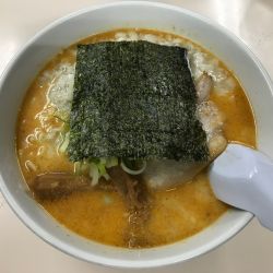 背脂とんしおらーめん　850円