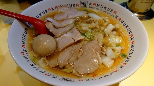「小チャーシュー煮卵ラーメン」@どうとんぼり神座 エキマルシェ新大阪店の写真