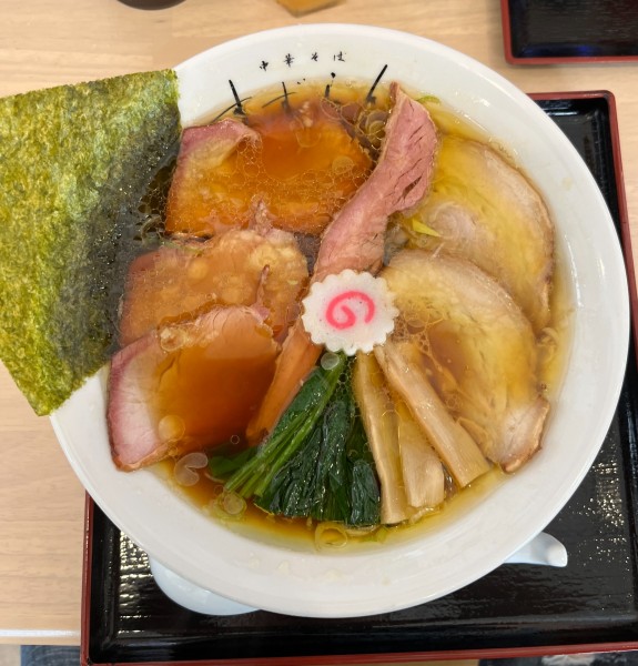 「炭火焼き焼豚中華そば」@自家製中華そば すずらんの写真