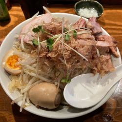 賄いルーシー大盛り（950円＋100円）味玉100円