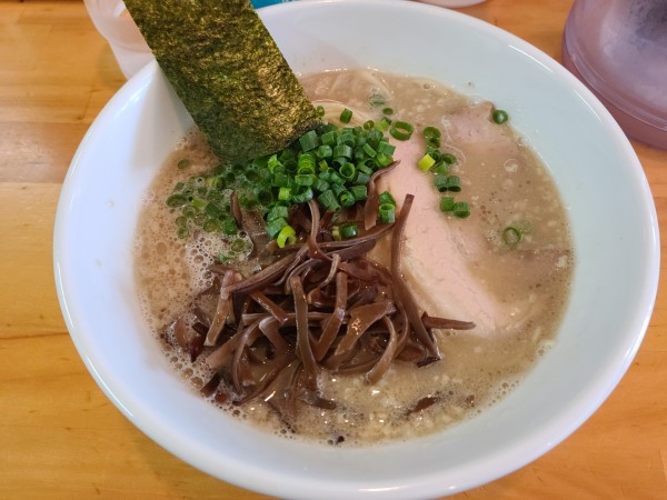 「豚骨らーめん」@麺屋 くおんの写真