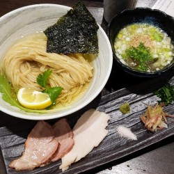 【ユーザーレビュー】夏季限定・黄金の冷製昆布水つけ麺 1,000円