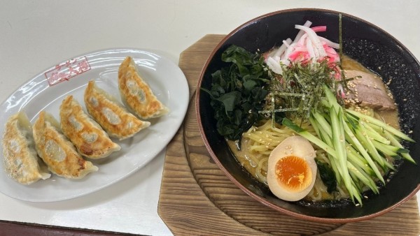 「冷やし中華ゴマだれ、スタミナ餃子」@ラーメンガキ大将 谷田部店の写真