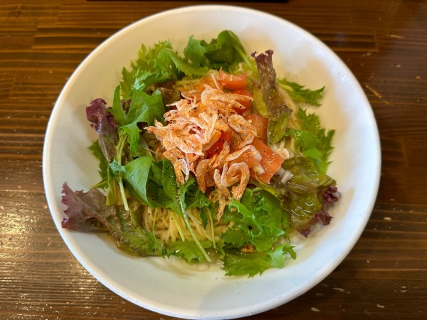 「エビとトマトの冷製まぜそば 850円」@らぁ麺や 百代の写真