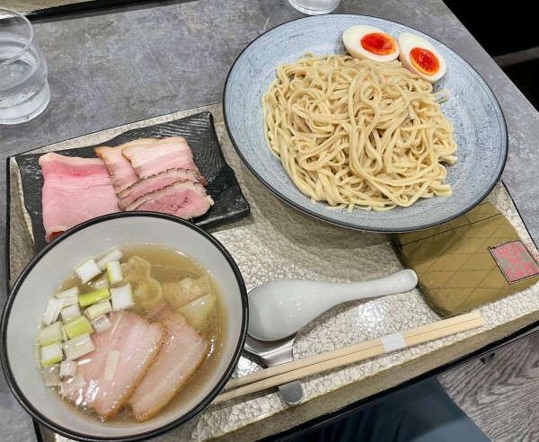 「つけ蕎麦＜塩＞特上＋麺大盛」@宍道湖しじみ中華蕎麦 琥珀 池袋店の写真