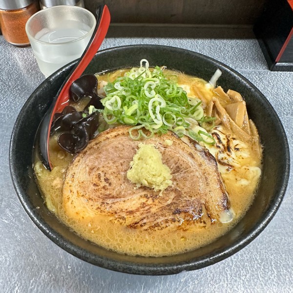 「とろける濃厚チーズ味噌ラーメン」@サッポロラーメン エゾ麺ロックの写真