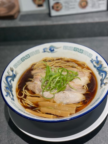 「東京濃厚ネオ中華そば」@新宿デイトセイ MarueiGalleria店の写真