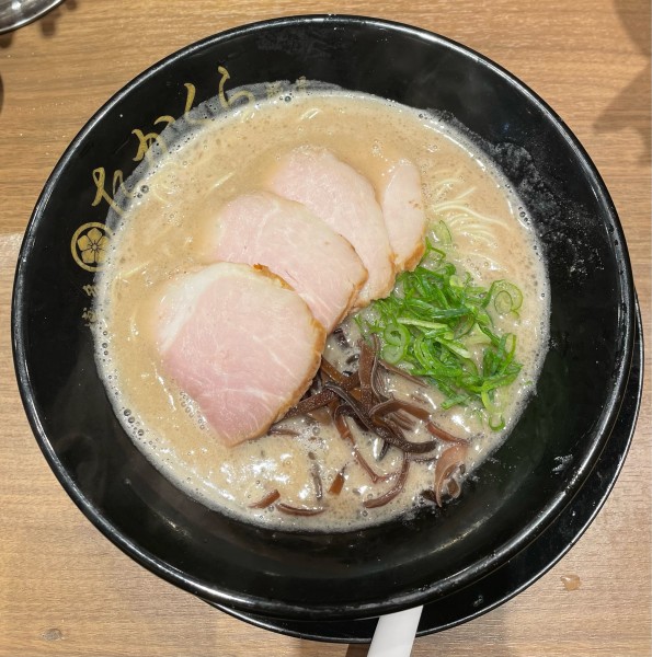 「ラーメン」@博多豚骨たかくら 武蔵小杉店の写真
