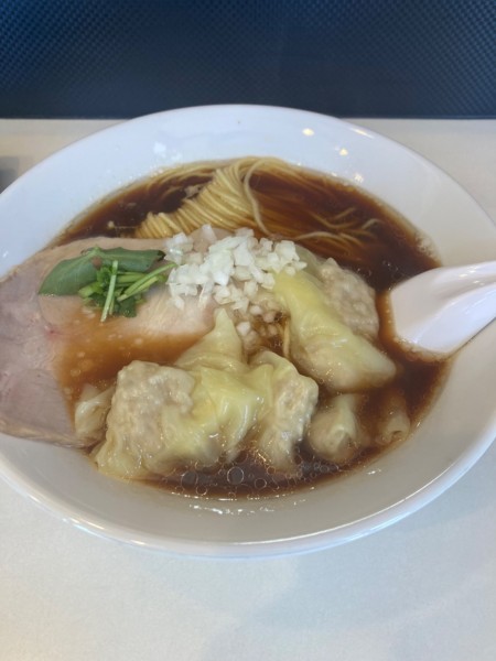 「ワンタンらーめん」@中華そば専門店 一六食堂の写真