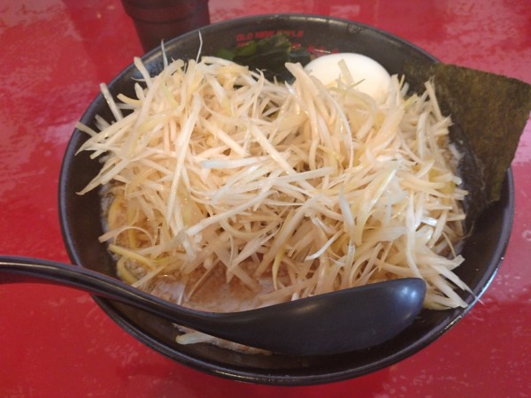 「ネギラーメン¥900+ネギ¥220-」@ラーショ とんちゃん 松戸五香店の写真