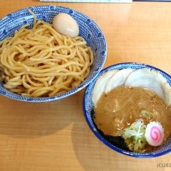 玉肉つけめん（特盛り）