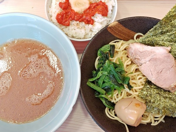 「らーめん（氷締め）＋半熟玉子＋のり」@家系 武の極みの写真