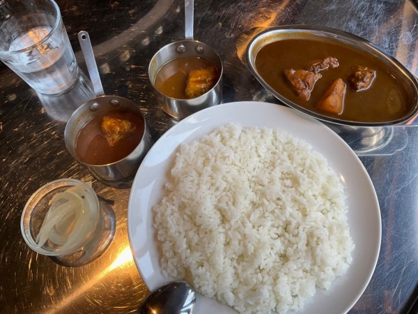 「カシミールカレー⭐︎＋ミニボンベイ＋ミニポーク⭐︎⭐︎」@横浜ボンベイ 六本木店の写真