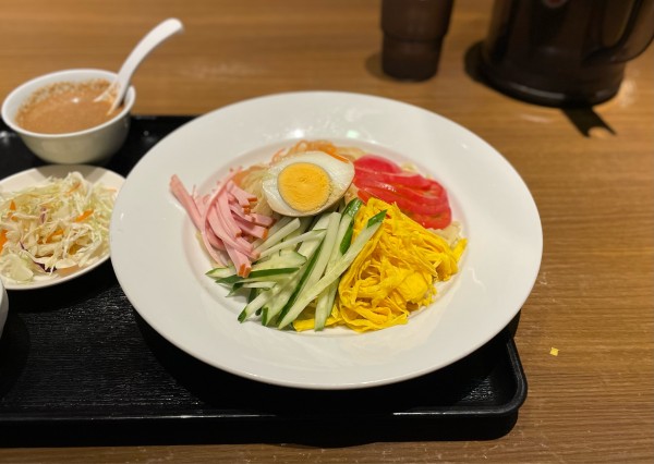 「冷やし中華 ¥1000」@中国家庭料理 你好 新橋店の写真