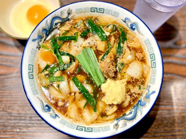 「スタミナラーメン ショウガ850 生玉子100 半麺-100」@スタミナラーメンのかたの写真