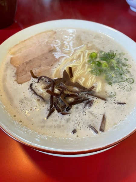 「長浜ラーメン カタメ」@長浜ラーメン 松吉の写真