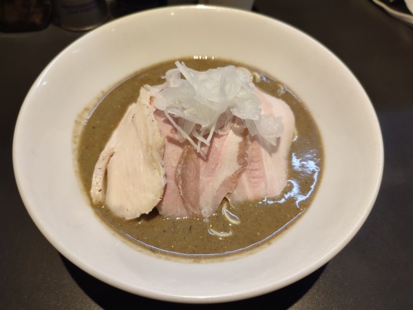 「特濃中華そば（醤油）」@煮干乱舞の写真