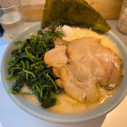 塩豚骨ラーメン、麺増し、ほうれん草