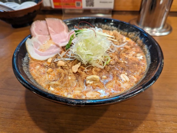 「冷し担々麺上海」@ら~めん のとやま 長後本店の写真