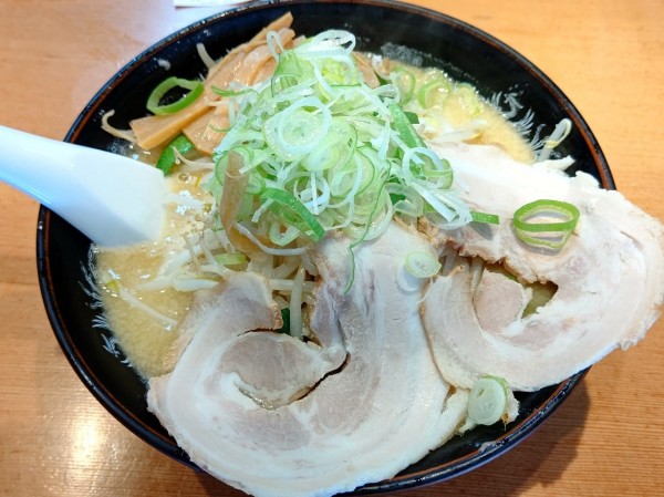 「味噌もやしラーメン」@旨みこってりらーめん 鐵 TETSU 千葉分店の写真